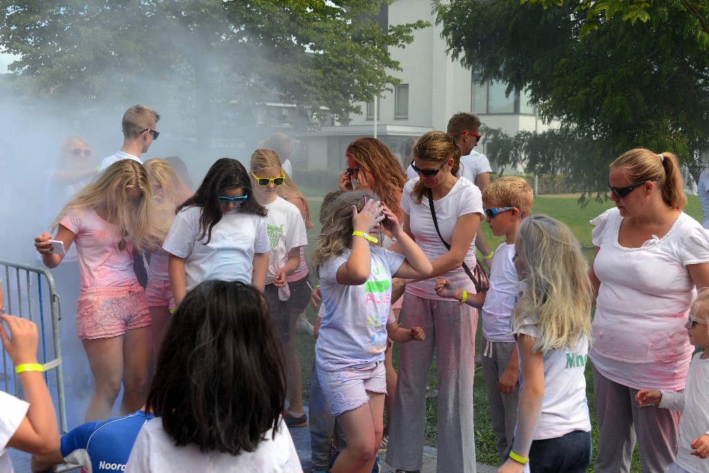 ../Images/Color fun run 2015 058.jpg